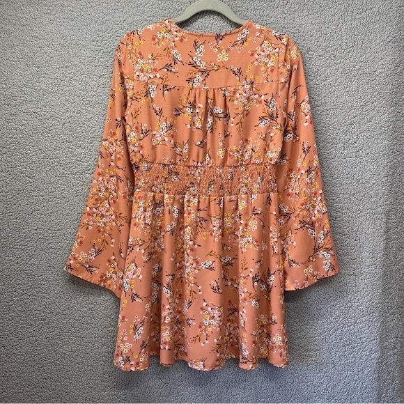 Altar'd State Floral Smocked Waist V Neck Bell Sleeve Mini Dress Sz S - Picture 6 of 10